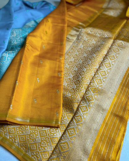Banarasi Raw Mango Silk Saree with Designer Border and Pallu Gold