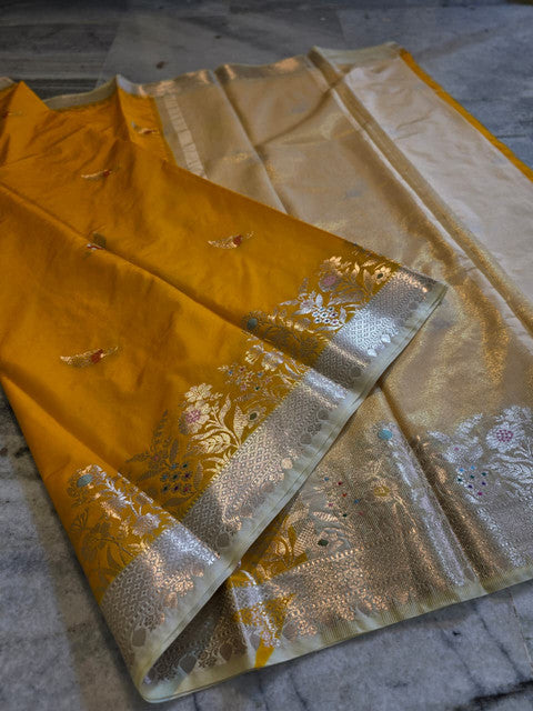 Banarasi Katan Silk Saree with Contrast Alfi Border and Zari Butti - WhatsApp Image 2026-09-02 at 11.08.44 (2)