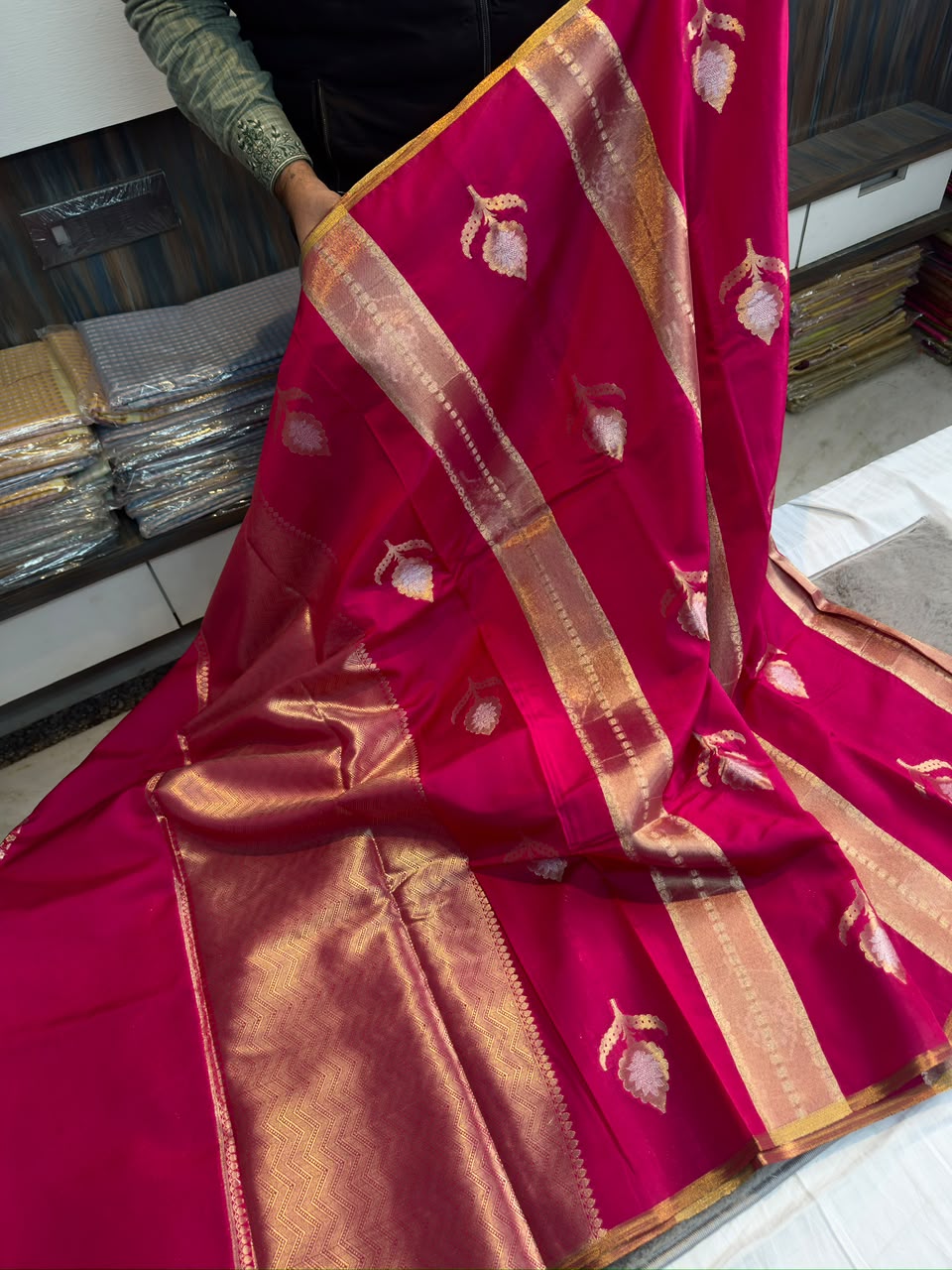 Banarasi Rao Mango Soft Silk Saree with Runcut Design