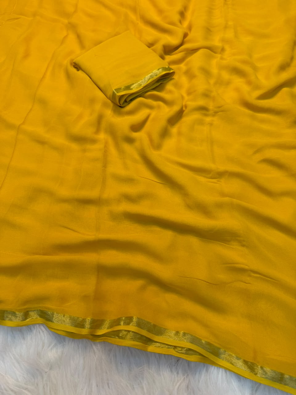 Viscose Georgette Piping Checks Saree with Running Blouse