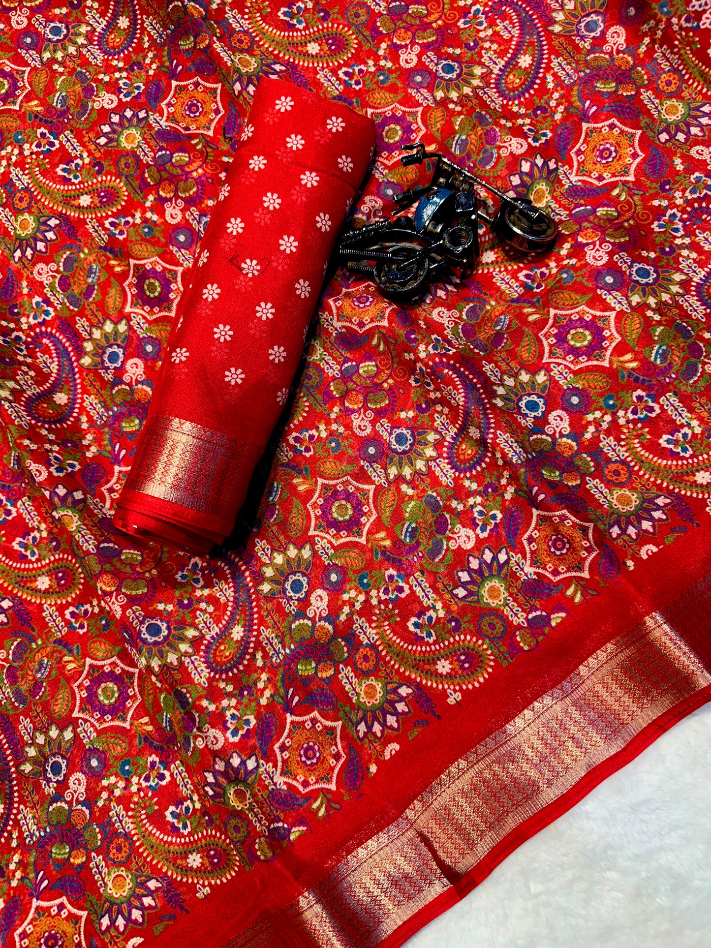 Soft Lightweight Georgette Saree with Matching Blouse