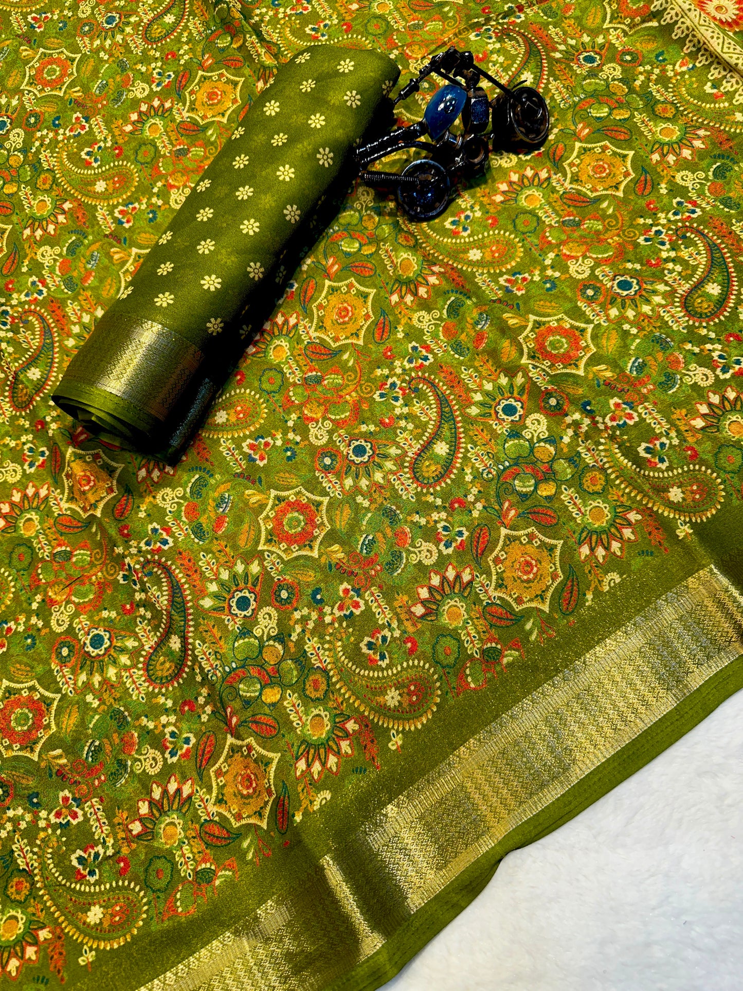 Soft Lightweight Georgette Saree with Matching Blouse
