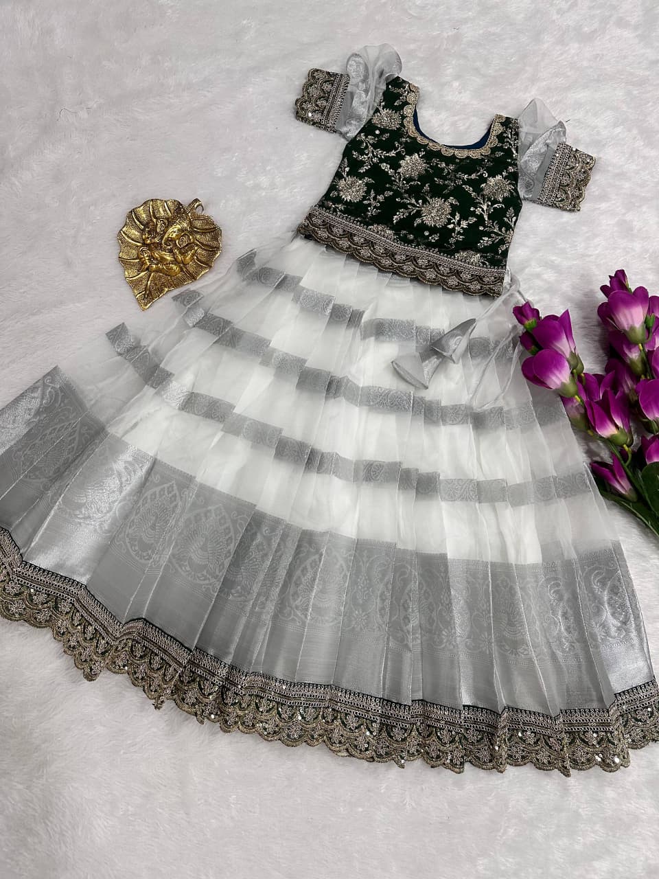 Kids Lehenga Choli Set with Zari Weaving Work