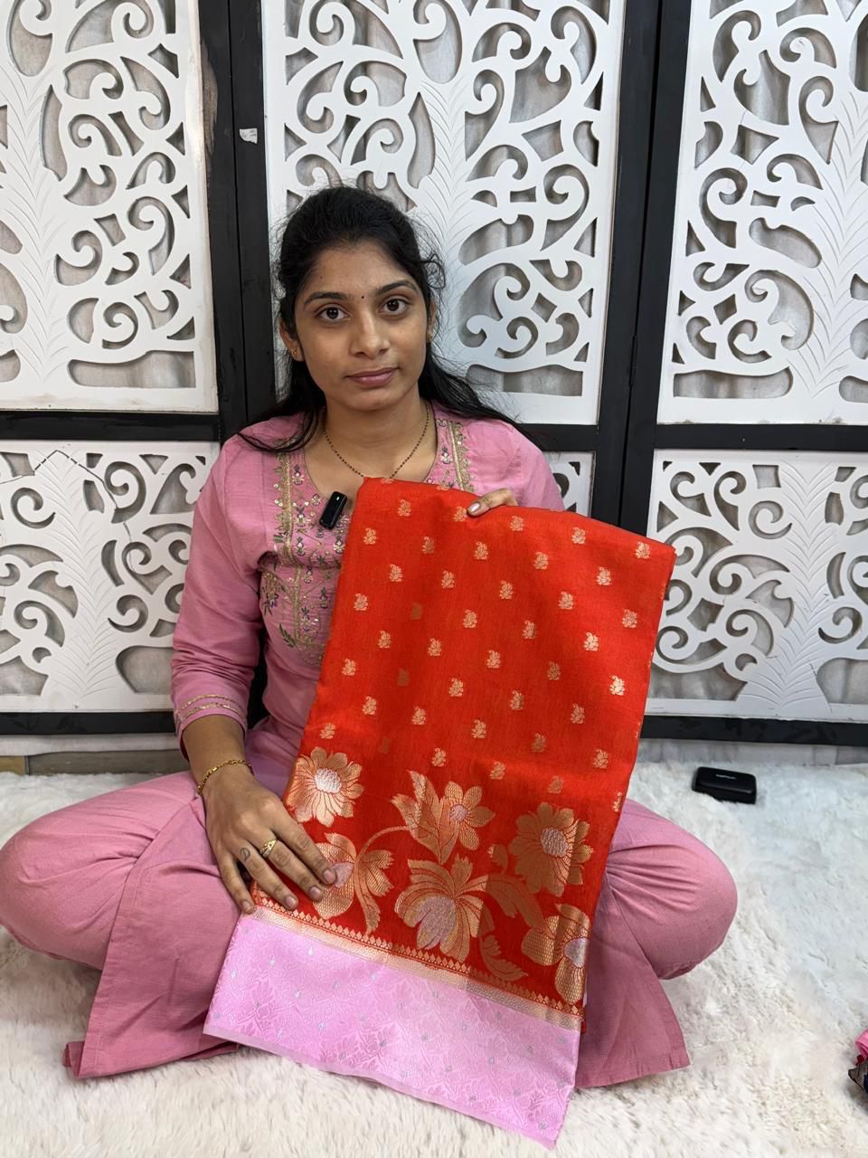 Banarasi Dybl Dupion Soft Silk Alfi Minakari Butti Woven Saree