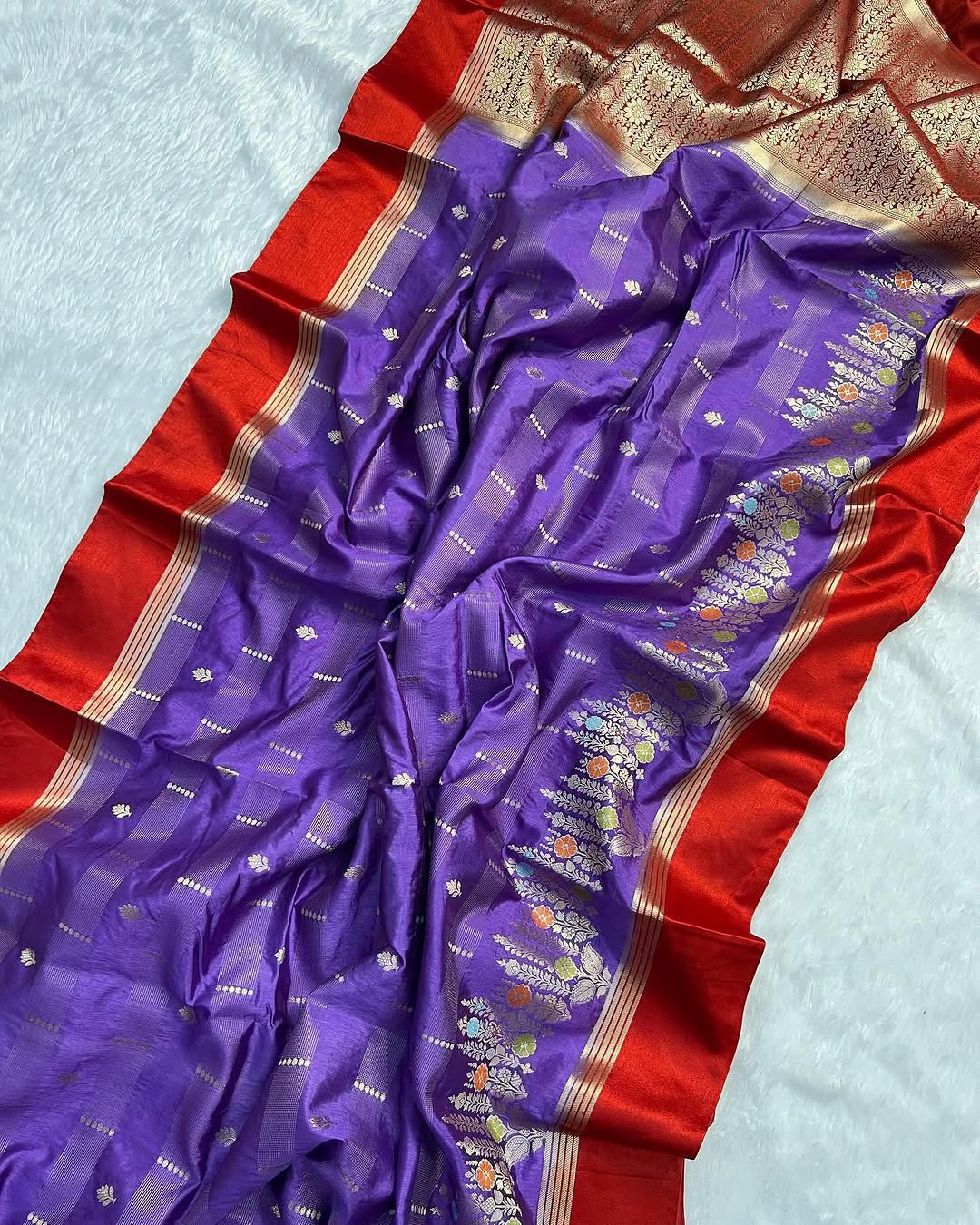 Banarasi Raw Mango Silk Saree with Designer Border and Blouse Piece