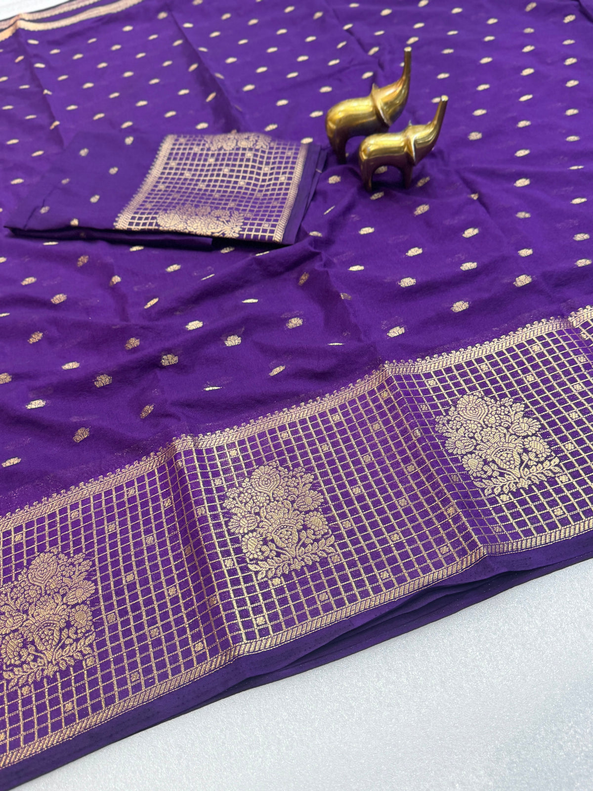 Pure Viscose Soft Silk Saree with Weaving Thread Border and Butti Blouse
